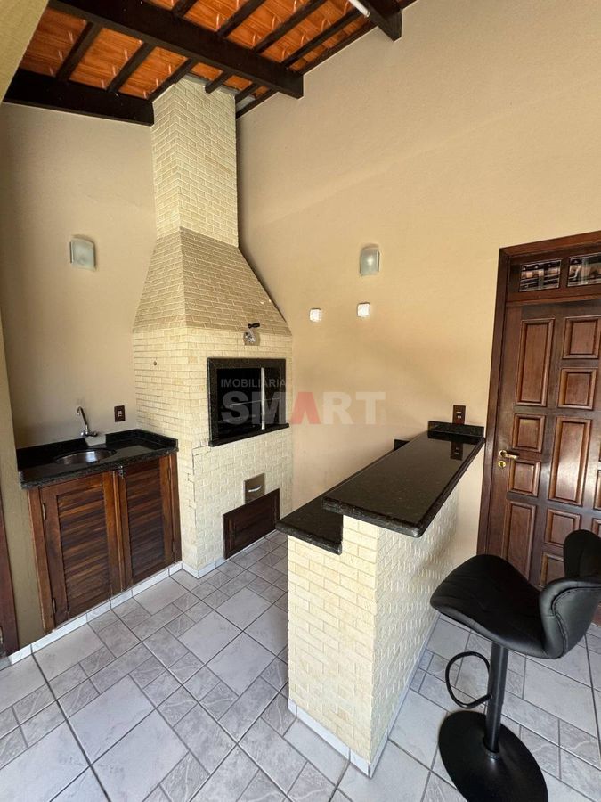 Terreno com 924,27m² com 2 Casas e Piscina no Bairro Vila Lenzi (Avalia Permuta)