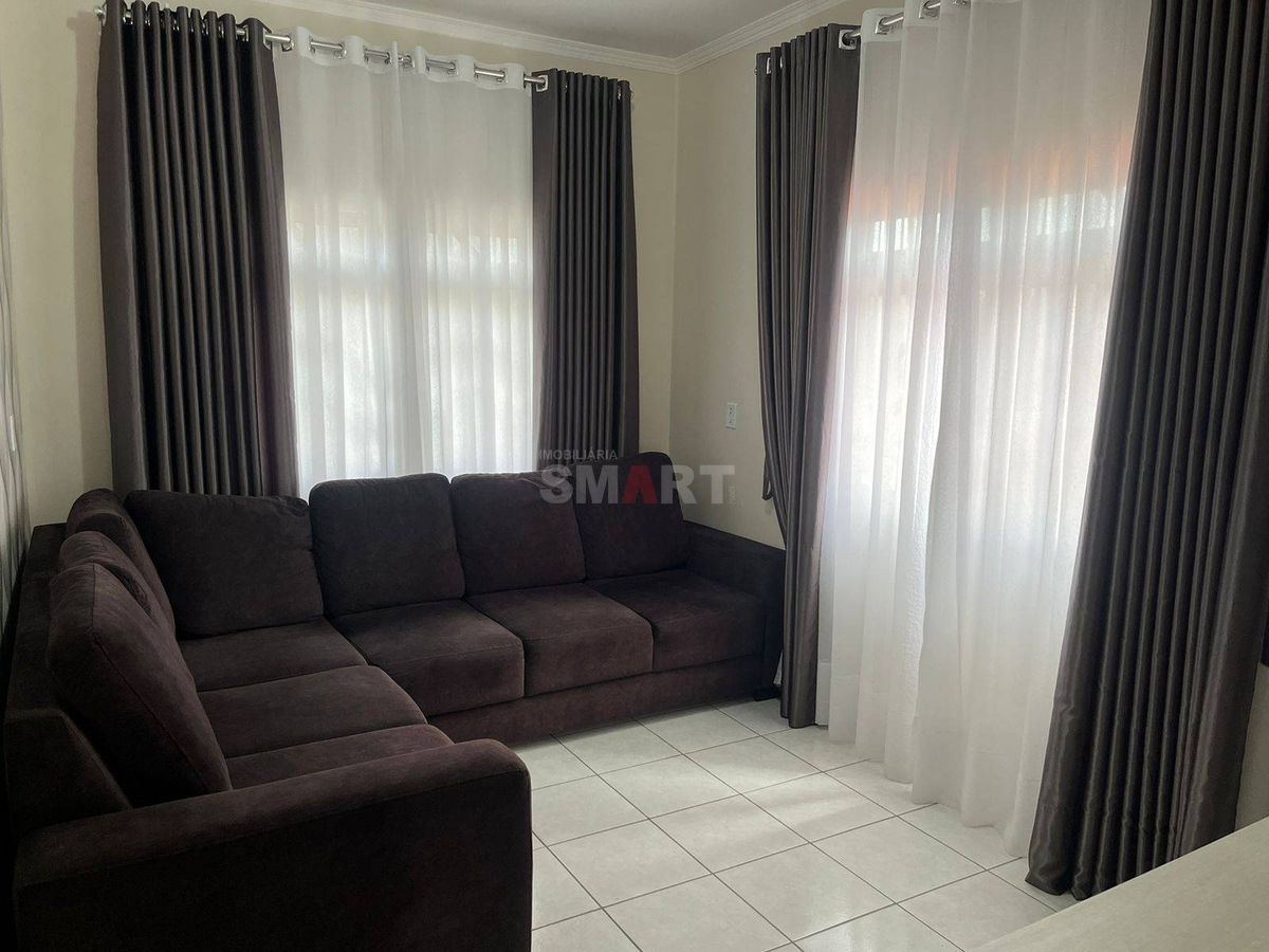 Casa com 1 Suíte e 2 Quartos no Bairro Rau
