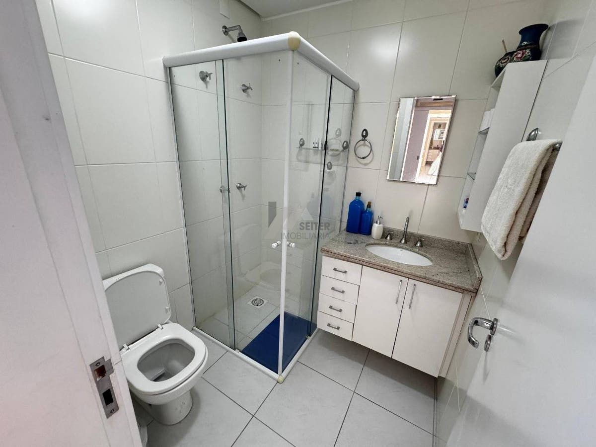 Cobertura 3 suites alugar Trindade florianopolis