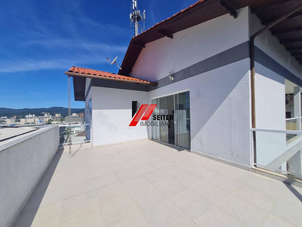 Casa a venda agronômica Florianópolis