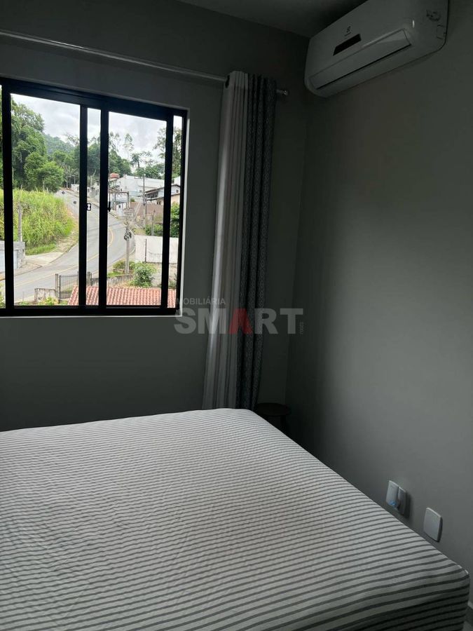 Apartamento Mobiliado na Ilha da Figueira com 2 Quartos e Elevador