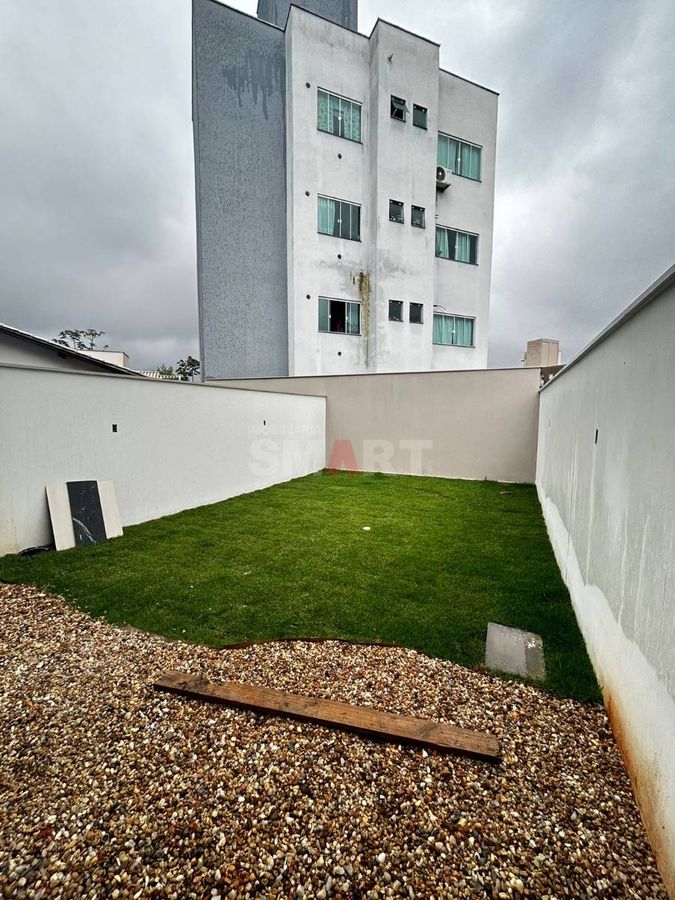 Geminado Duplex Suíte + 2 Quartos no bairro Amizade