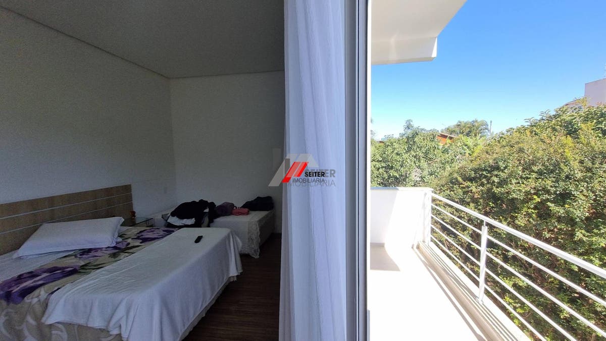 Casa de 3 suites a venda Lagoa da Conceiçao Florianopolis com 352 metros de area util