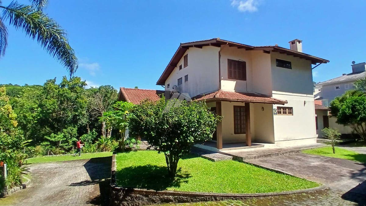 Casa a venda de 4 suites terreno grande Santo Antonio de Lisboa Florianopolis