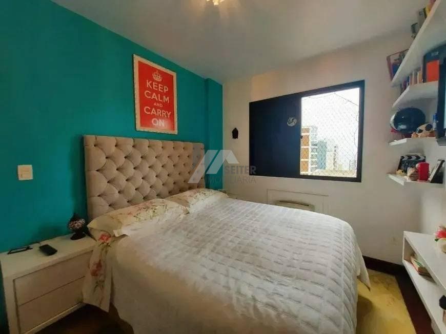 Apartamento com 3 quartos, Centro - Florianópolis