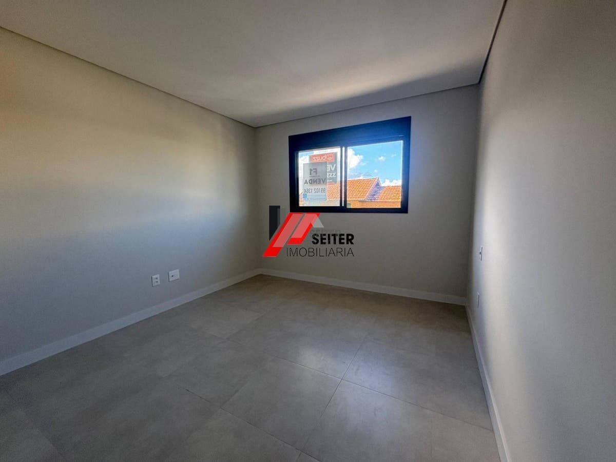 Apartamento a venda com suite no Campeche