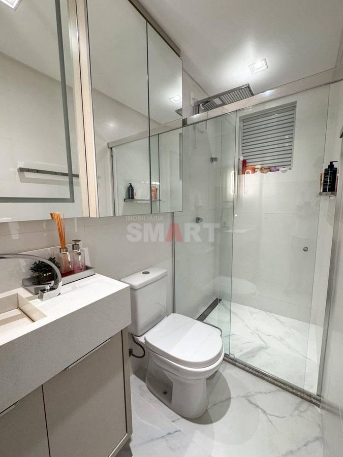 Apartamento Semimobiliado com 1 Suíte e 1 Quarto no Bairro Nova Brasília
