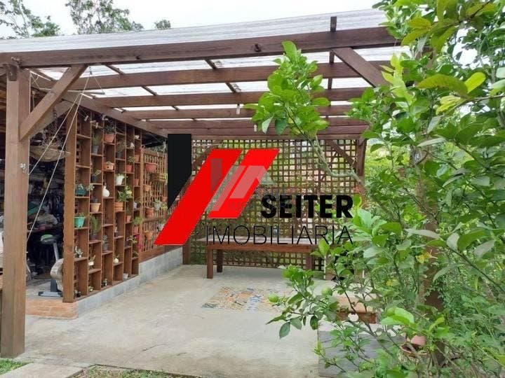 Casa de 4 dormitorios a venda Sambaqui Florianopolis