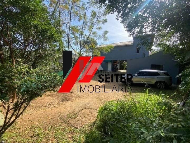 Casa de 4 dormitorios a venda Sambaqui Florianopolis