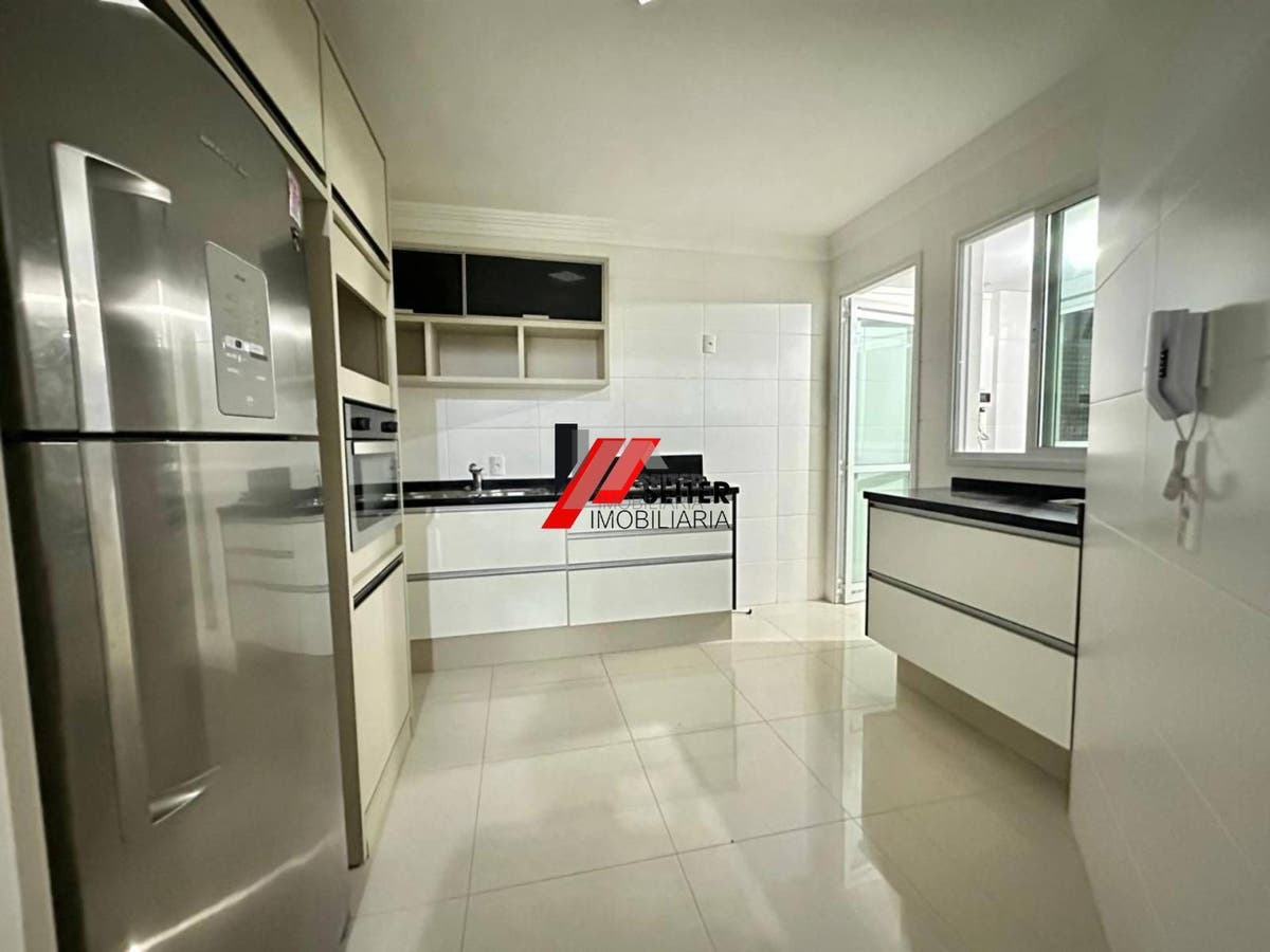 Apartamento de 4 dormitorios com suite para alugar Tom Jobim Itacorubi