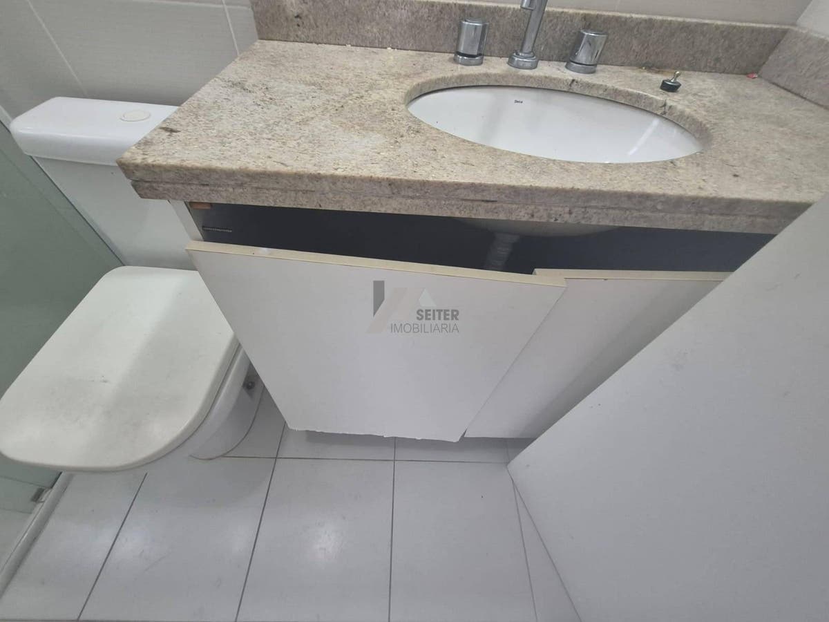 Apartamento com 3 quartos para Locação, Itacorubi - Florianópolis