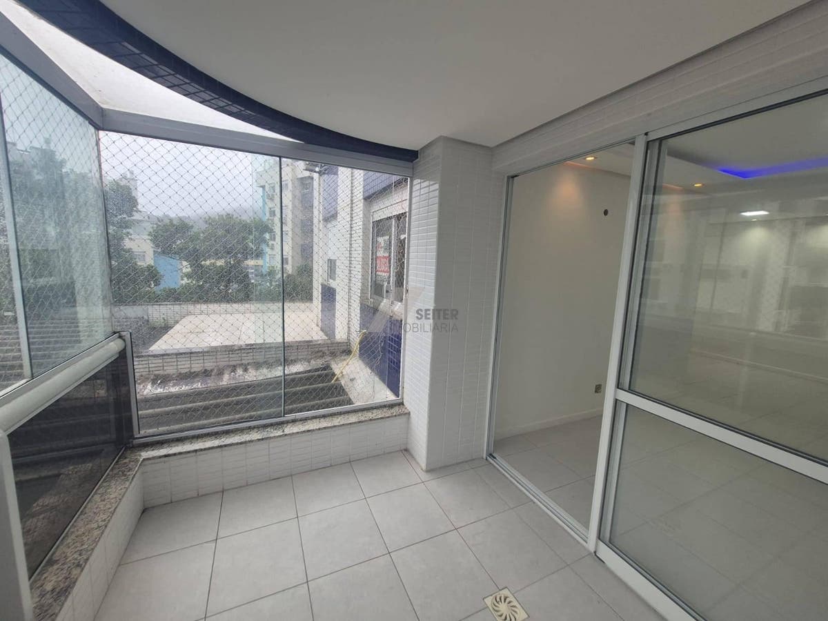 Apartamento com 3 quartos para Locação, Itacorubi - Florianópolis