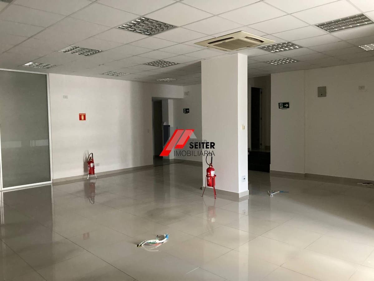 Sala comercial para locaçã no bairro estreito rua Doutor Heitor Blum