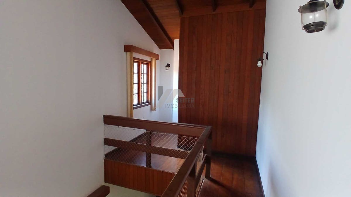 Casa a venda de 4 suites terreno grande Santo Antonio de Lisboa Florianopolis