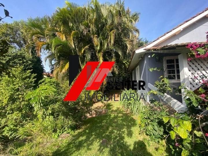 Casa de 4 dormitorios a venda Sambaqui Florianopolis
