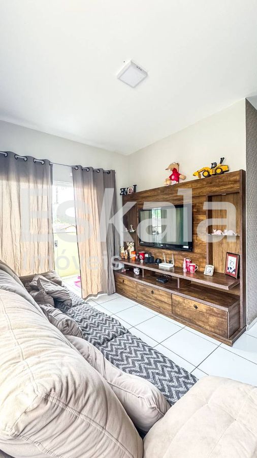 Apartamento Semi-Mobiliado com 03 Dormitórios Ilha da Figueira - Guaramirim