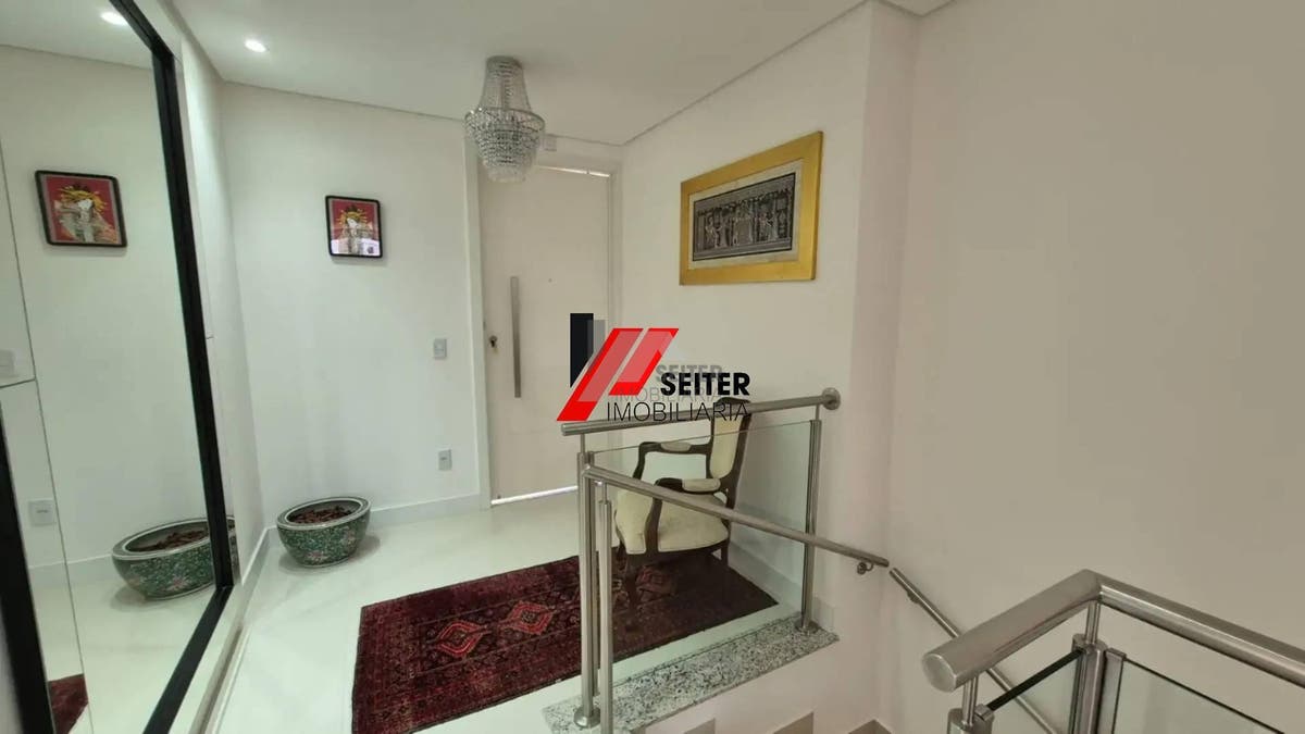 Cobertura 2 dormitórios com suite venda Centro Florianópolis