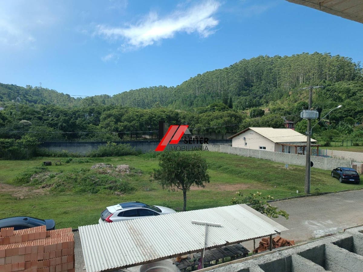 Casa de alto padrão à venda em Canasvieiras