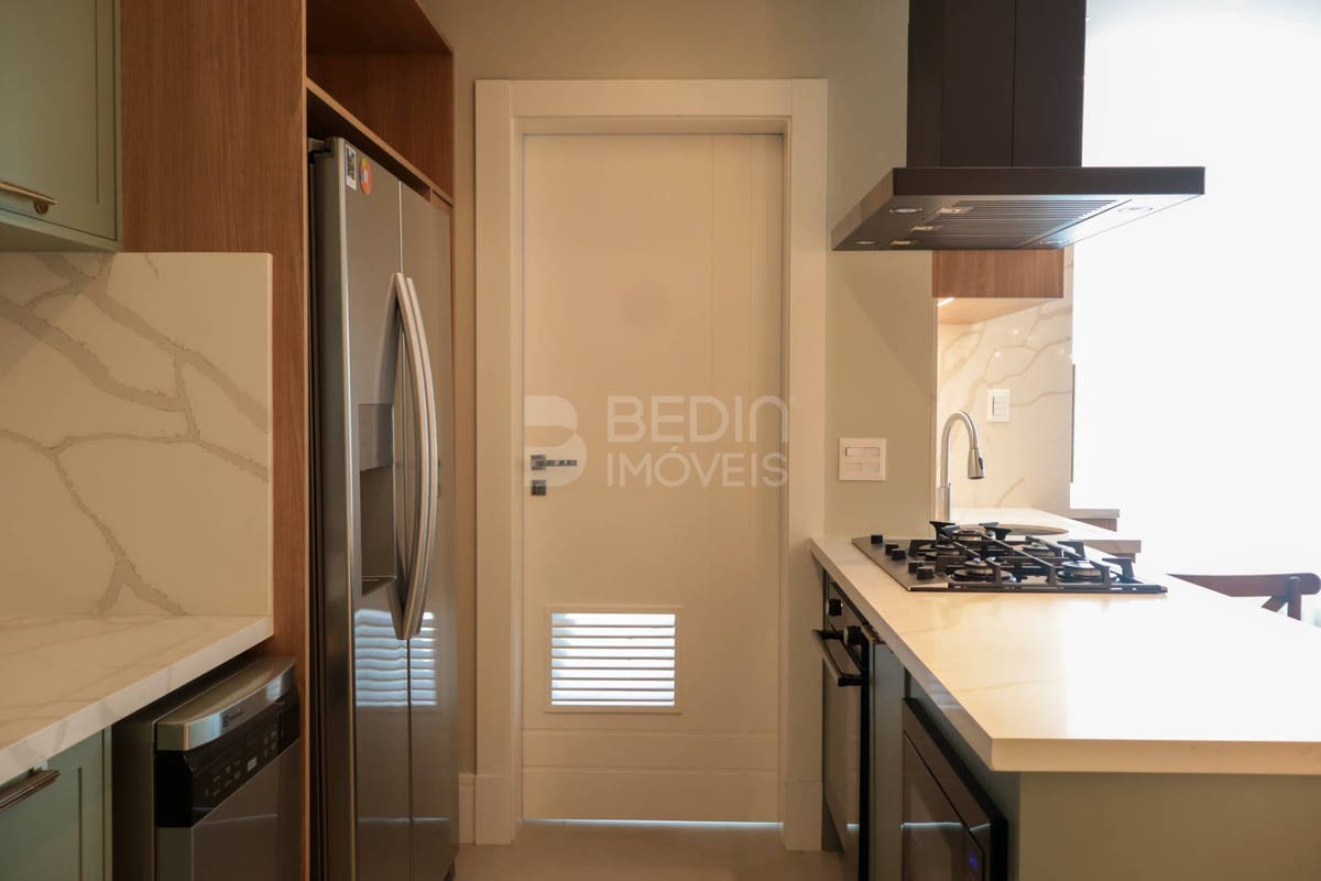 Apartamento de 3 quartos, 129m² no bairro Centro, em Balneário Camboriú | Eu Corretor