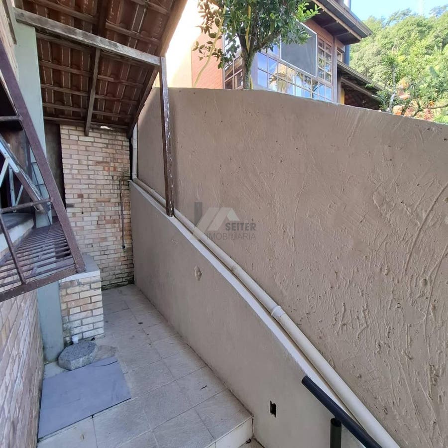 Casa para alugar no Itacorubi com 3 quartos