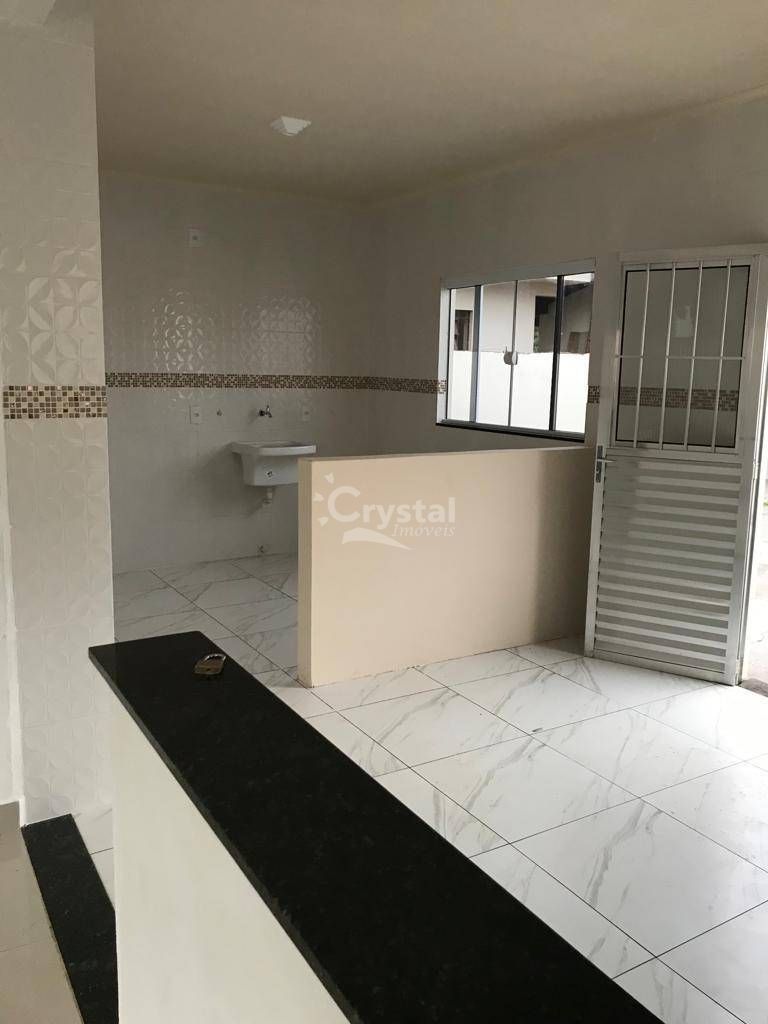 Casa Recém-Reformada com 3 Quartos e Garagem para 3 Carros à Venda em Ipiranga - Avaré. Foto 2