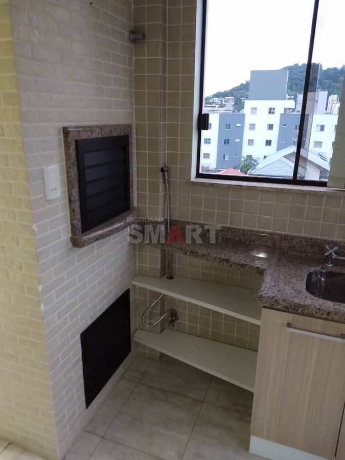 Apartamento 1 Suíte + 2 no Centro