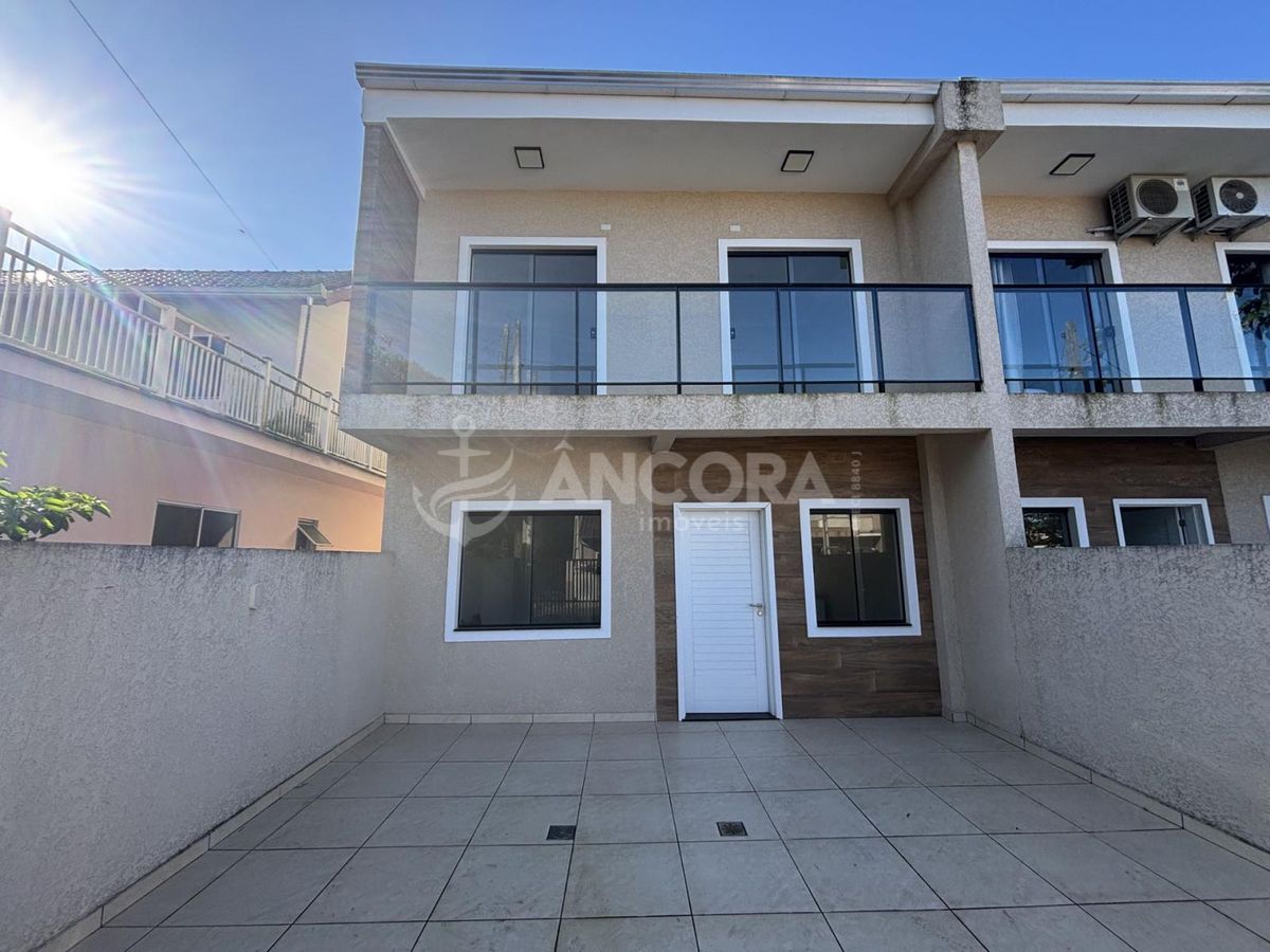 Casa, 4 quartos, 134 m² - Foto 2