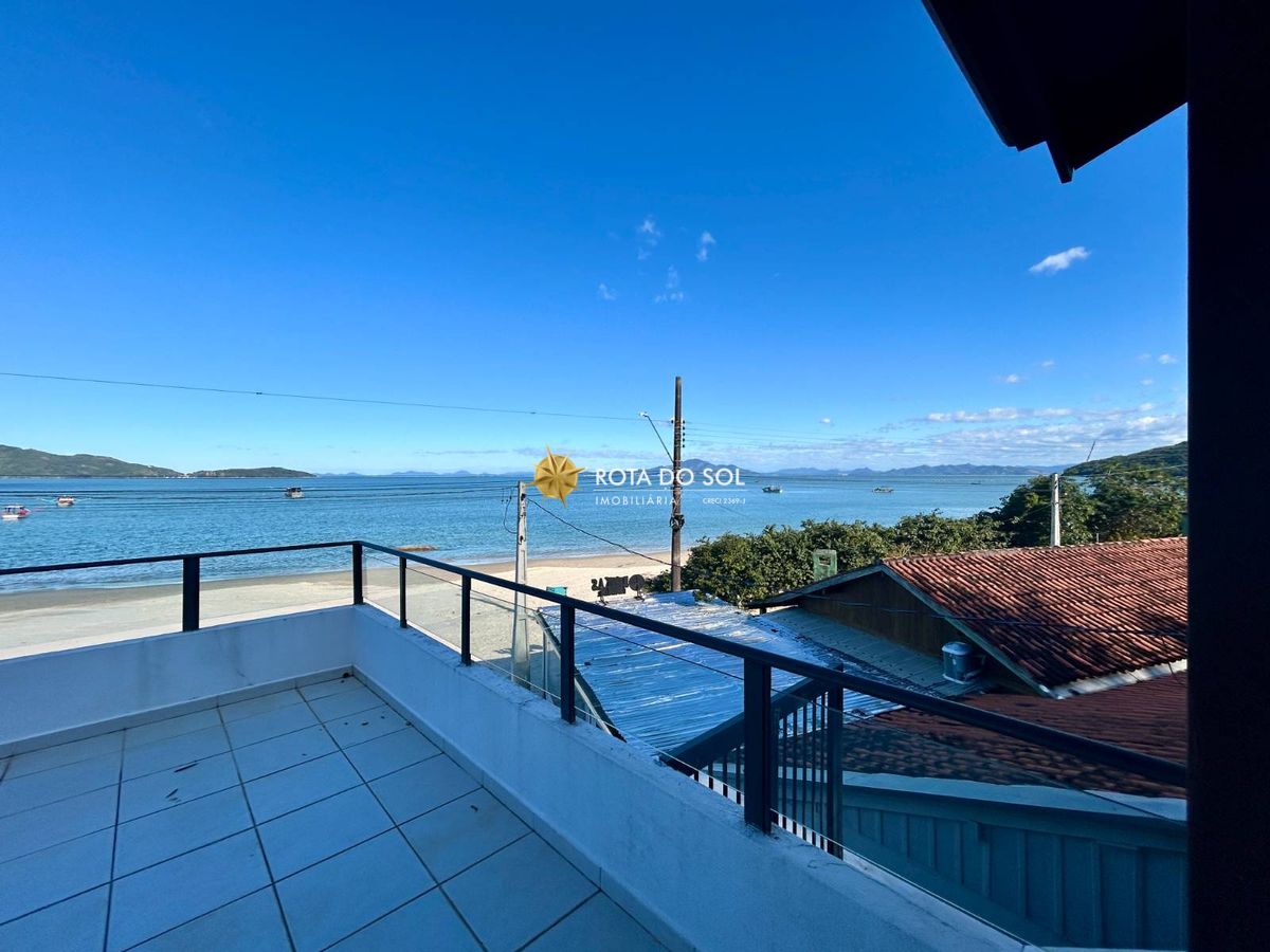 Casa frente mar à venda Praia Zimbros Bombinhas SC — foto 5