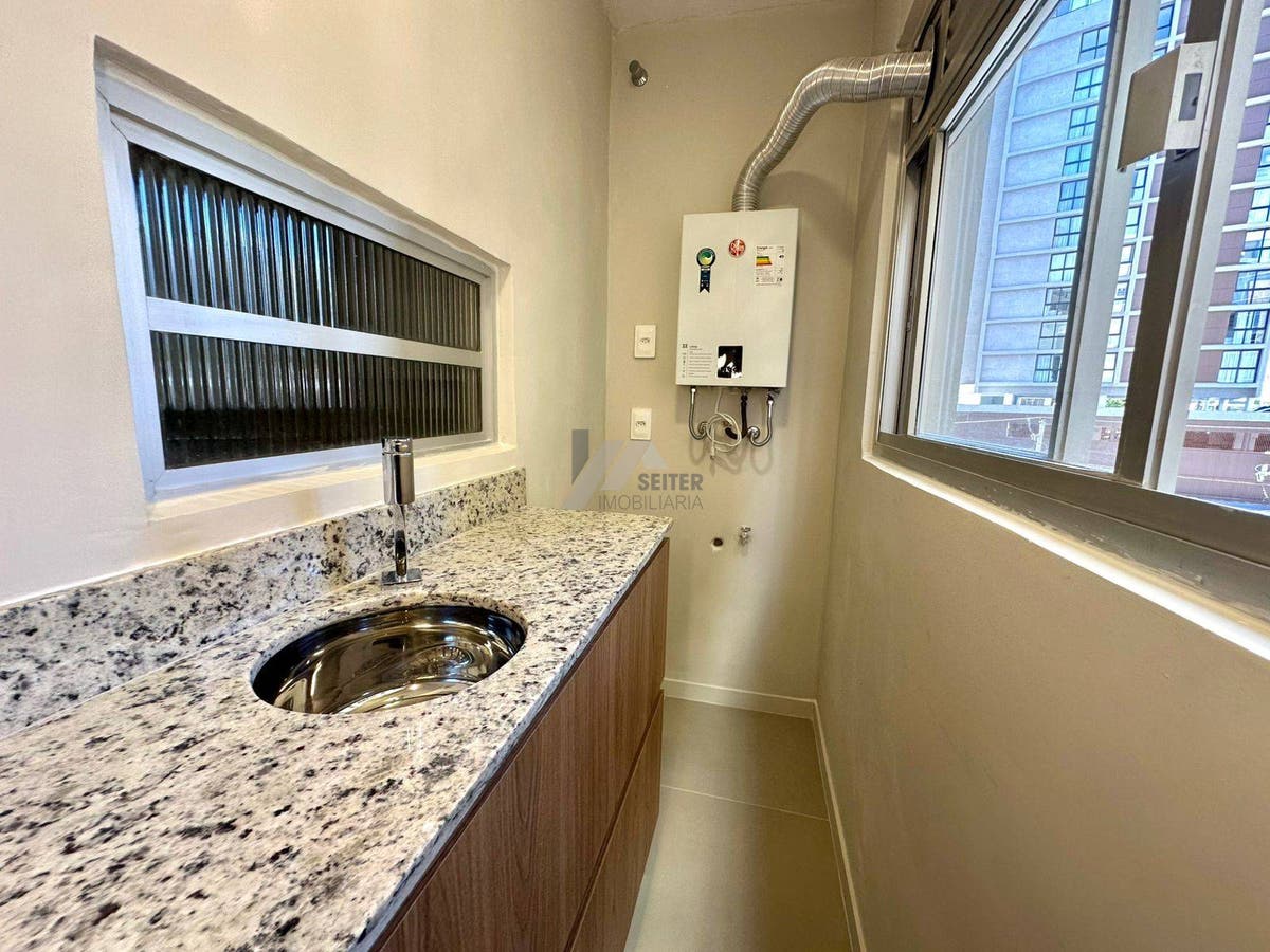 Apartamento de 1 dormitórios para Venda Centro- Florianópolis