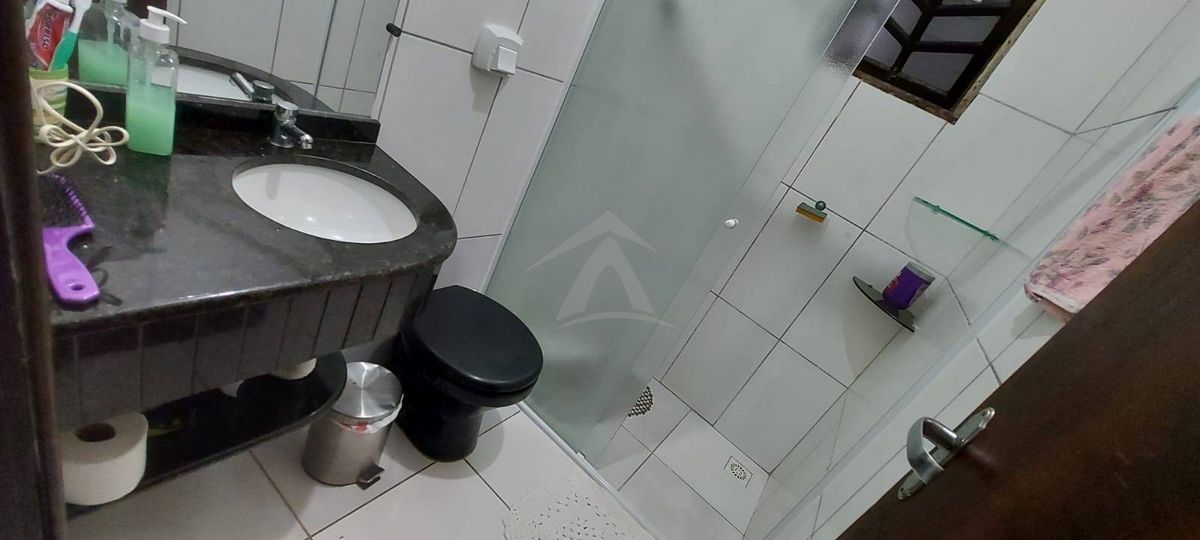 Pousada com 1 Sobrado + 3 Apt + 1 Casa - Itapema do Norte
