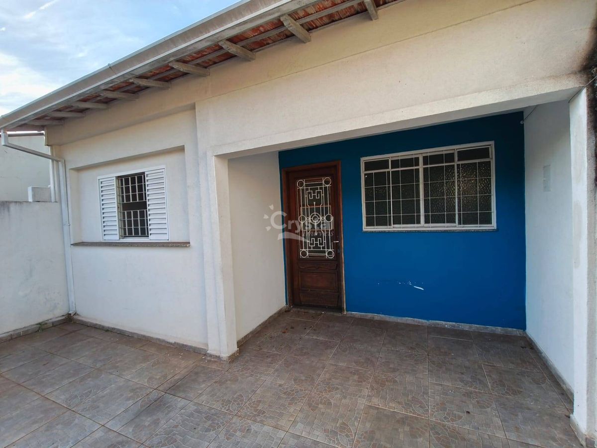 Casa com 2 Quartos, Lavanderia Coberta, Quintal e Garagem para Alugar no Centro - Avaré. Foto 5