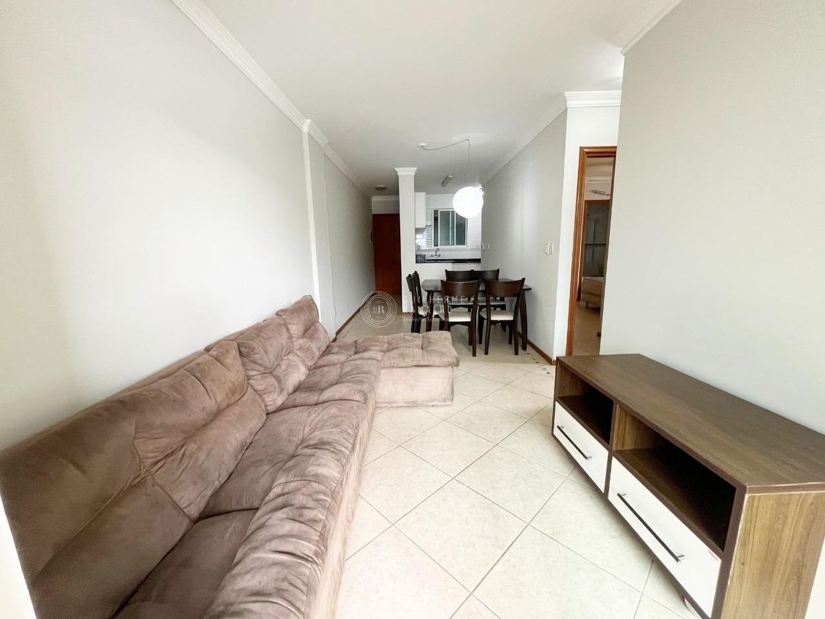 Locação anual: 2 dormitórios // mobiliado // churrasqueira - Apartamento em Pioneiros, Balneário Camboriú - para locação - IMOBILIÁRIA GUILHERME LTDA