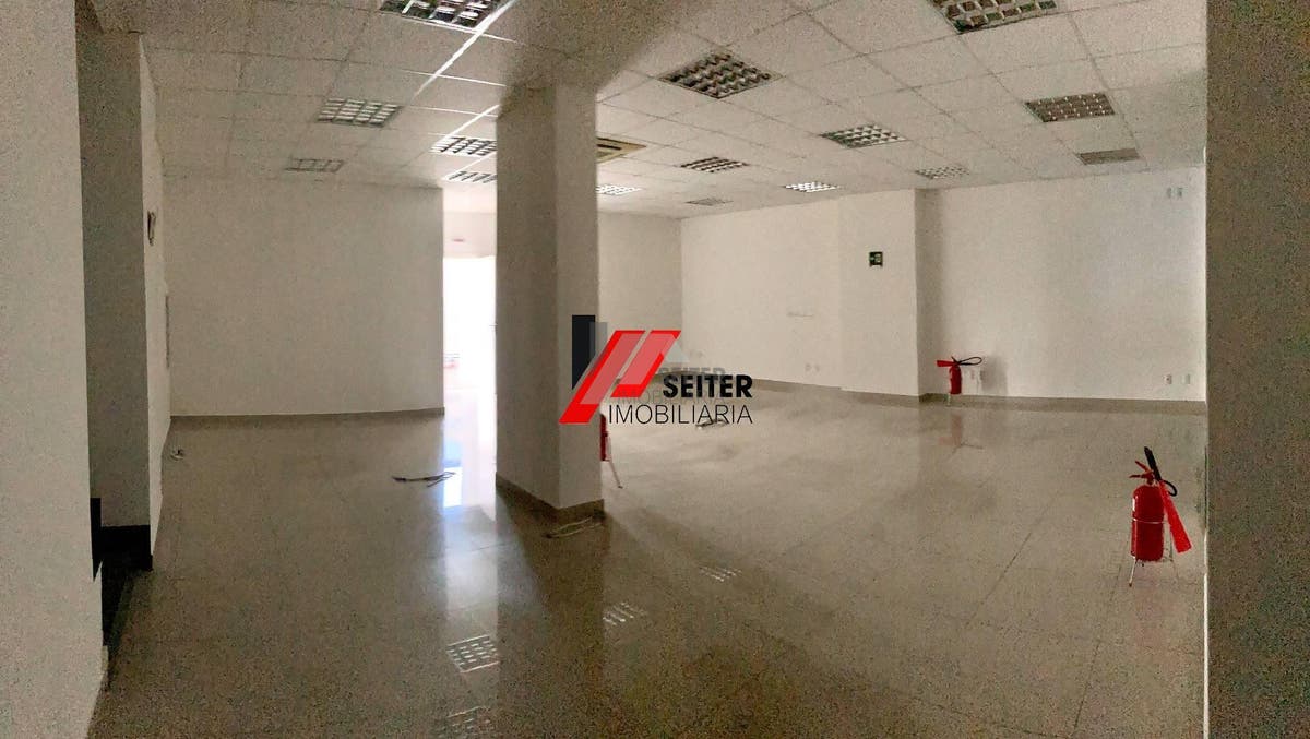 Sala comercial para locaçã no bairro estreito rua Doutor Heitor Blum
