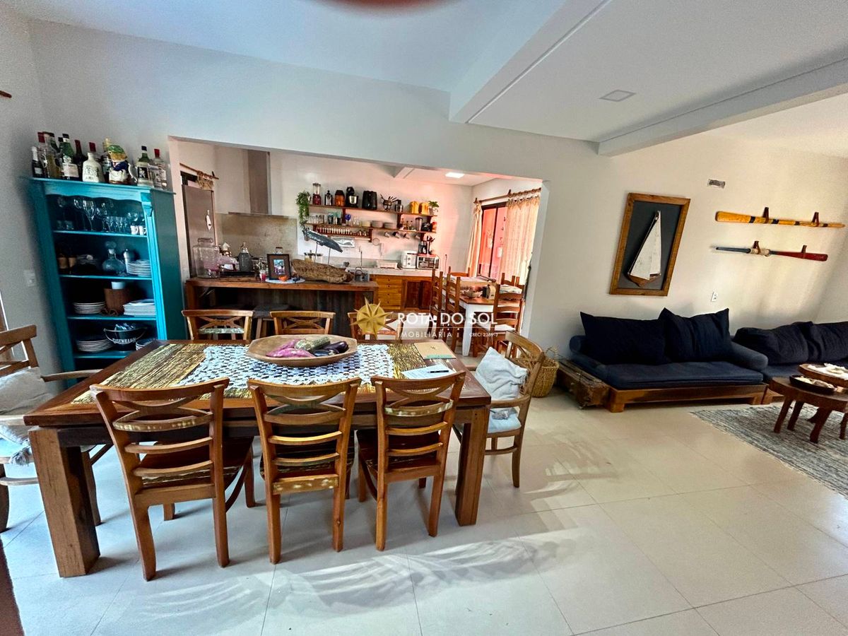 Casa à venda 4 quartos com piscina Praia Mariscal Bombinhas SC - 14