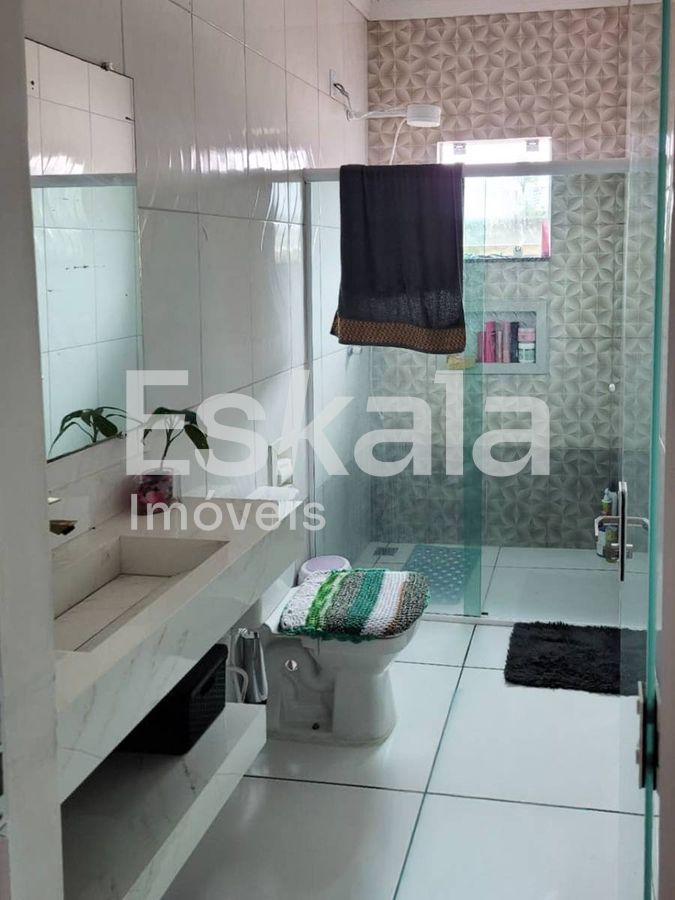 Casa Semimobiliada Com 01 Suíte + 02 Dormitórios Santo Antônio - Jaraguá do Sul