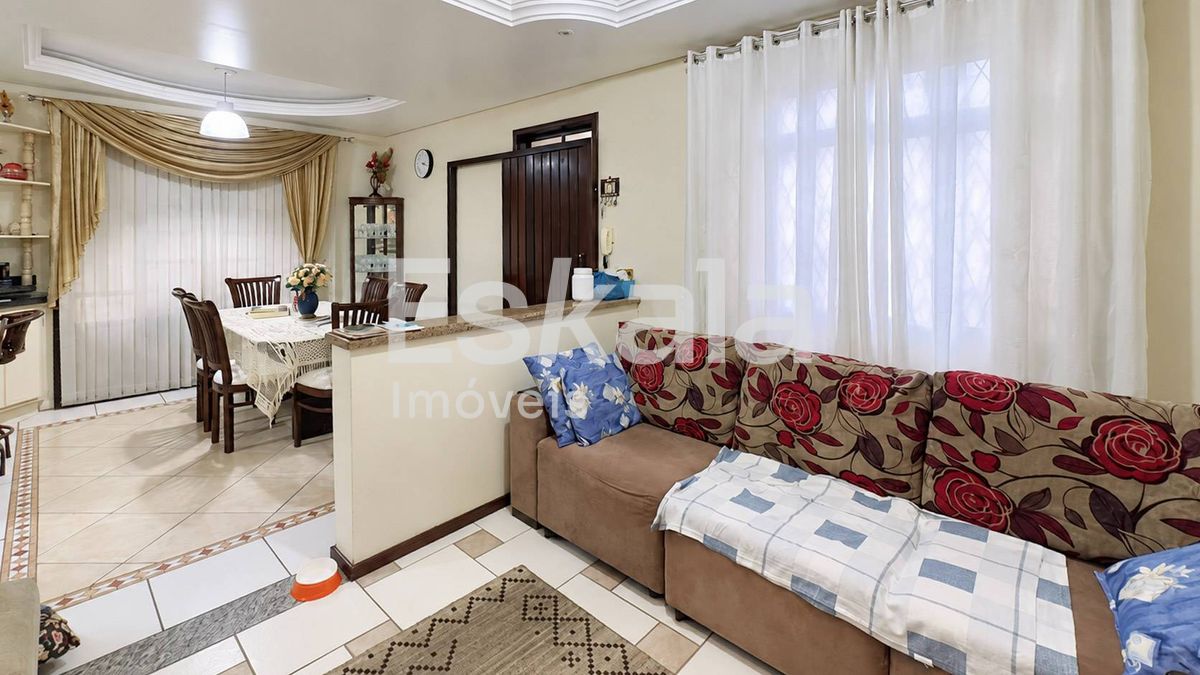 Casa, 4 quartos, 227 m² - Foto 2