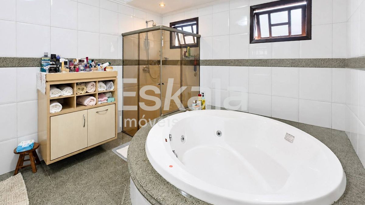 Casa, 4 quartos, 227 m² - Foto 8
