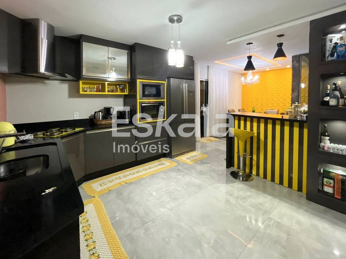 Casa Semimobiliada Com 01 Suíte + 02 Quartos Barro Branco - Guaramirim