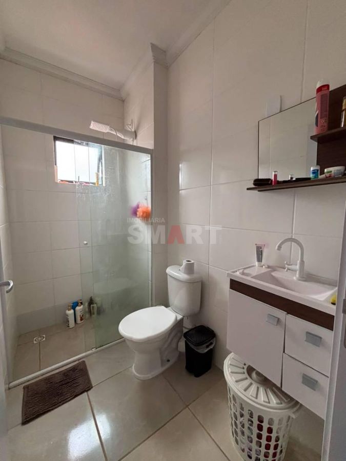 Apartamento com 2 Quartos na Ilha da Figueira