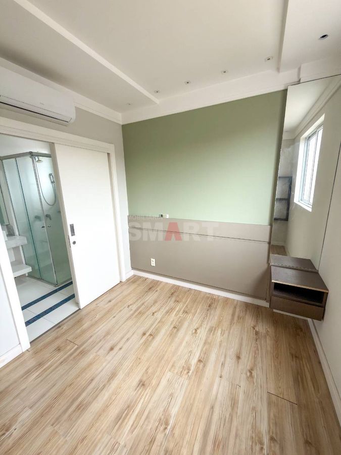 Apartamento no Centro com 1 Suíte + 2 Quartos Prédio Completo