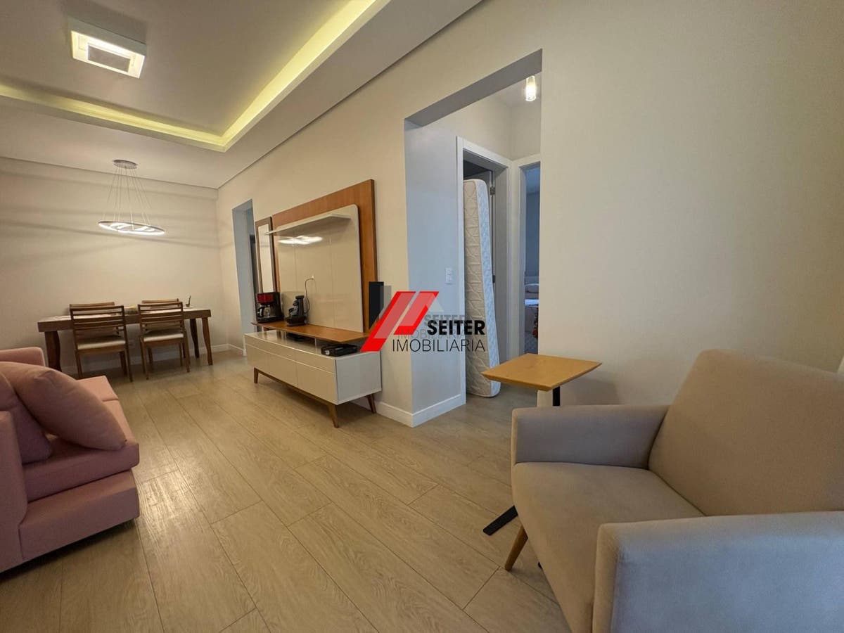 Apartamento de 2 Domitorios com Suite a Venda em Florianopolis