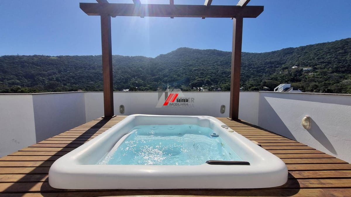 Casa de 3 suites a venda Lagoa da Conceiçao Florianopolis com 352 metros de area util