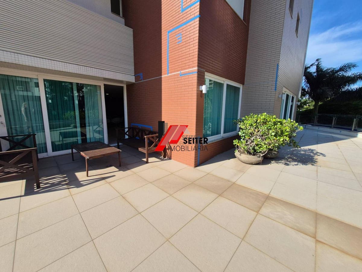 Apartamento de 2 dormitórios alto padrão para locação na Agronômica Florianópolis