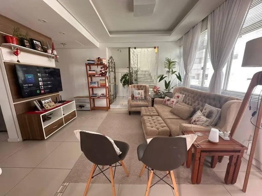 Cobertura Duplex com 3 quartos, Itacorubi - Florianópolis