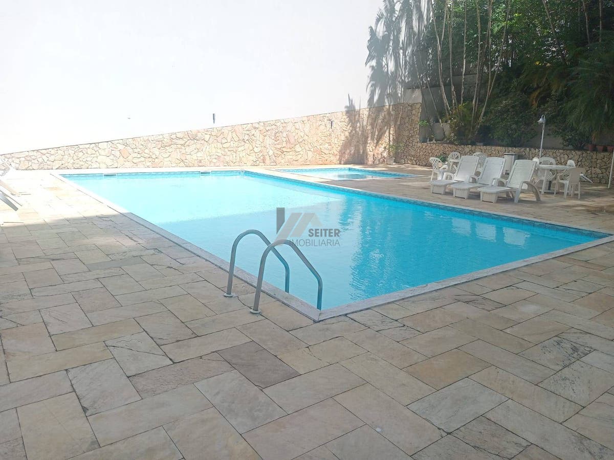 Apartamento 3 quartos para alugar na Av Mauro Ramos