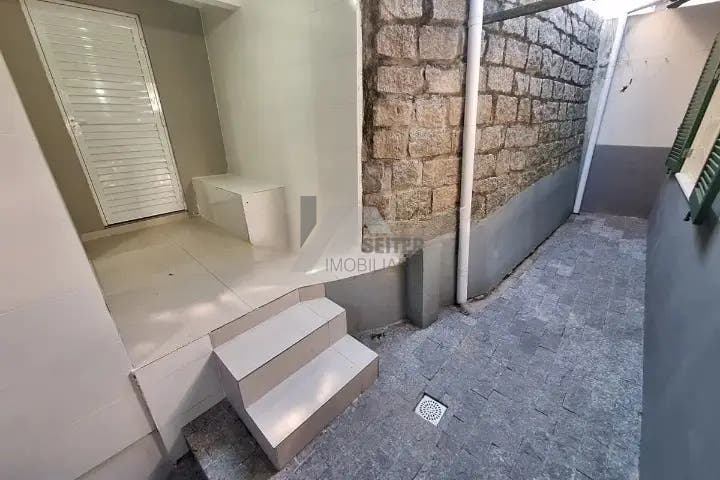 Alugo Casa na Trindade 3 dormitorios