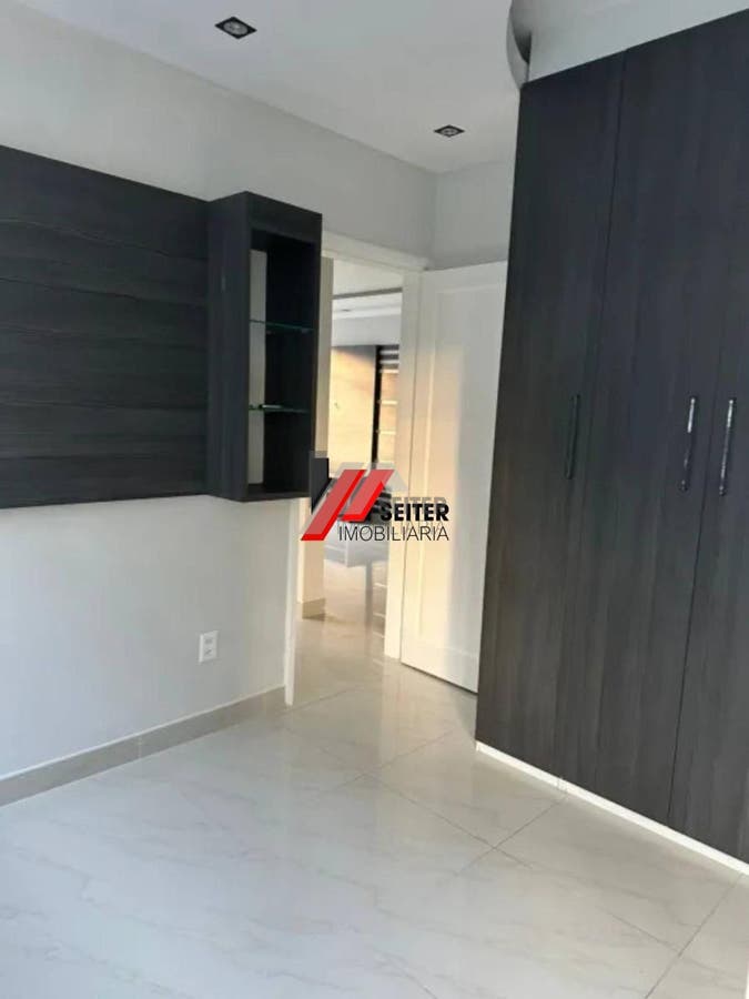 Apartamento à venda no Centro de Florianópolis-SC