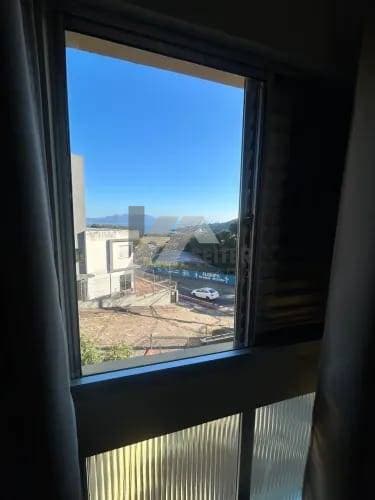 Prédio a venda com 7 apartamentos na Carvoeira Florianópolis