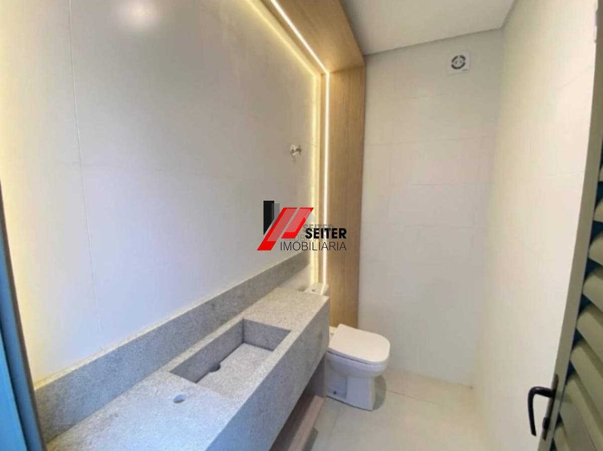Apartamento a venda com 2 dormitórios em jurere florianópolis
