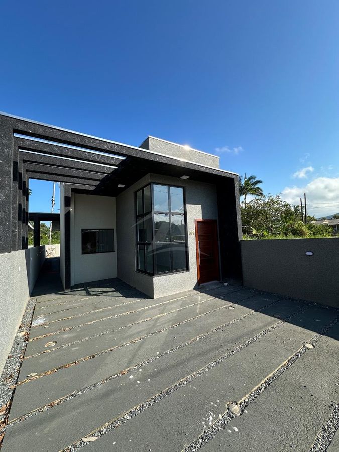 Casa, 3 quartos sendo 1 suíte, mariluz